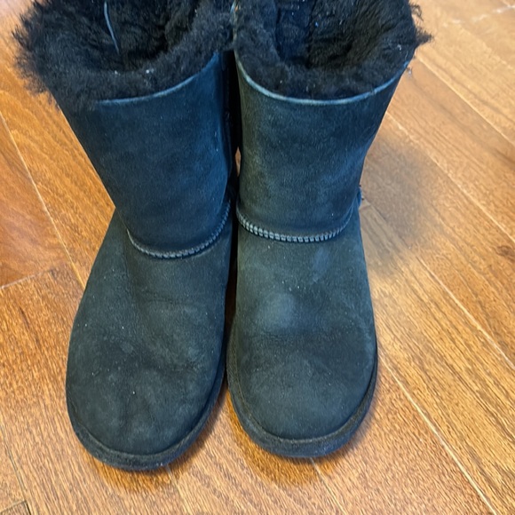 UGG Kid's Bailey Bow II Boot - Picture 8 of 8